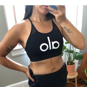 ALO YOGA STARLET BRA IN BLACK